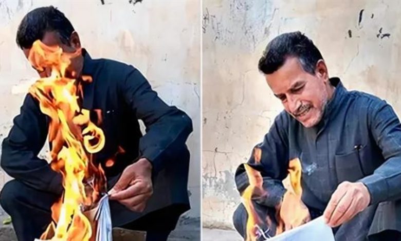 قبل شهر رمضان... عراقي يحرق دفتر ديون زبائنه بالكامل