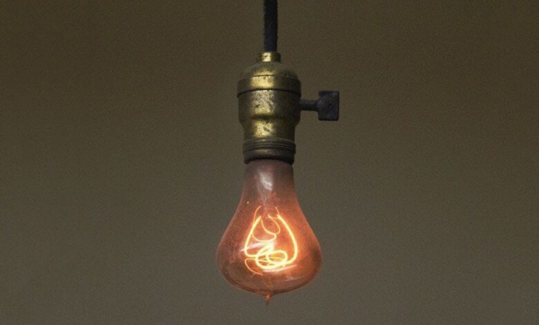 ما سر المصباح الذي يعمل باستمرار منذ أكثر من 120 عاماً؟