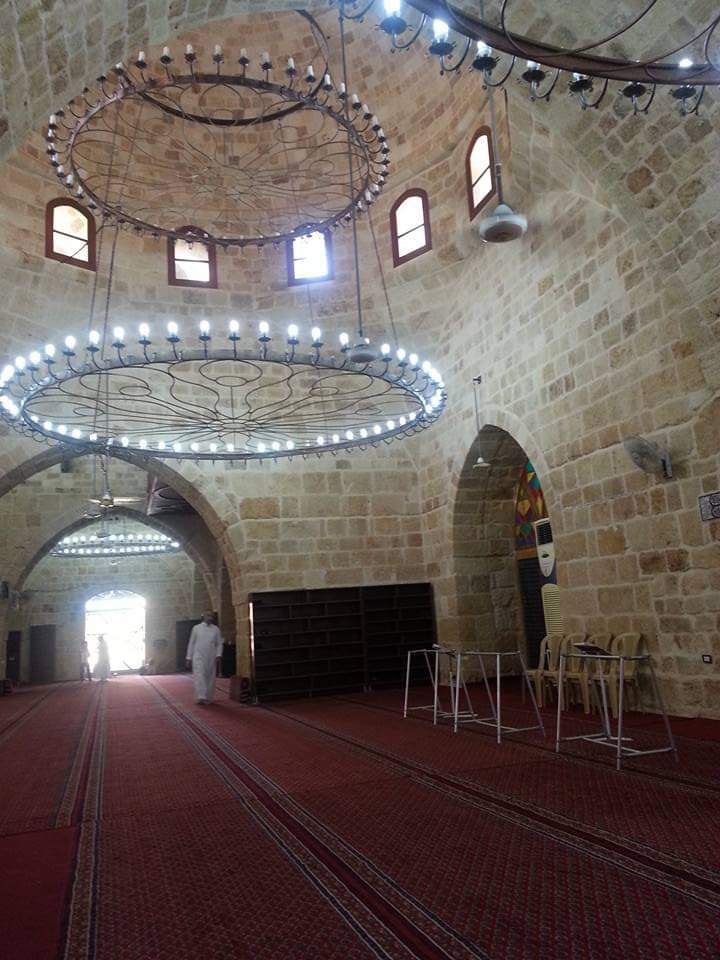 إيقاف الشعائر الدينية في أقدم جامع بالساحل السوري