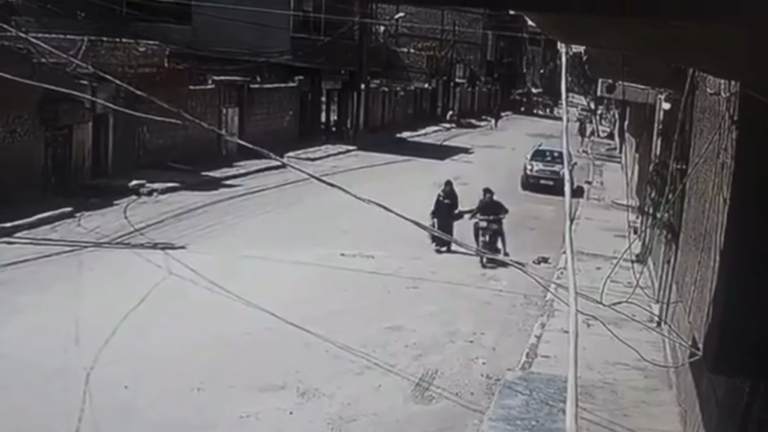 وفاة فتاة بعد تعرضها للسرقة في الشارع بالحسكة (فيديو)