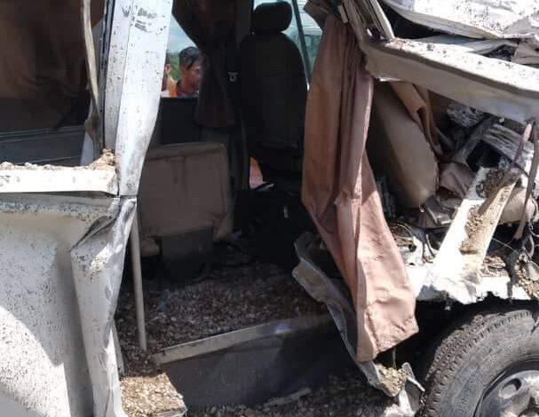 سيارة مخالفة تتسبب بحادث سير على أوتستراد اللاذقية طرطوس