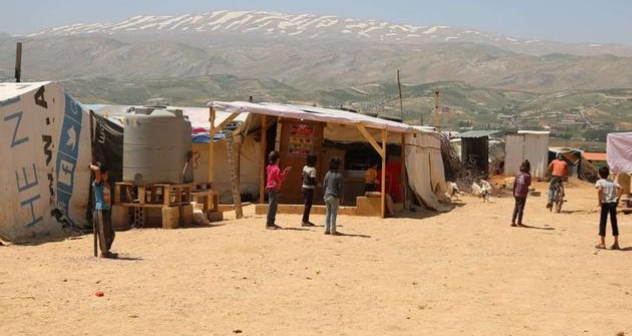 مفوضية اللاجئين تطالب برفع المساعدات للنازحين السوريين بلبنان والحكومة ترفض