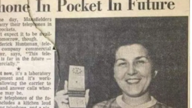 صحيفة تتنبأ في عام 1963 بشكل الهواتف المحمولة الحديثة (شاهد)