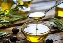 رغم الإنتاج الوفير.. بيدون زيت الزيتون بـ نصف مليون ليرة