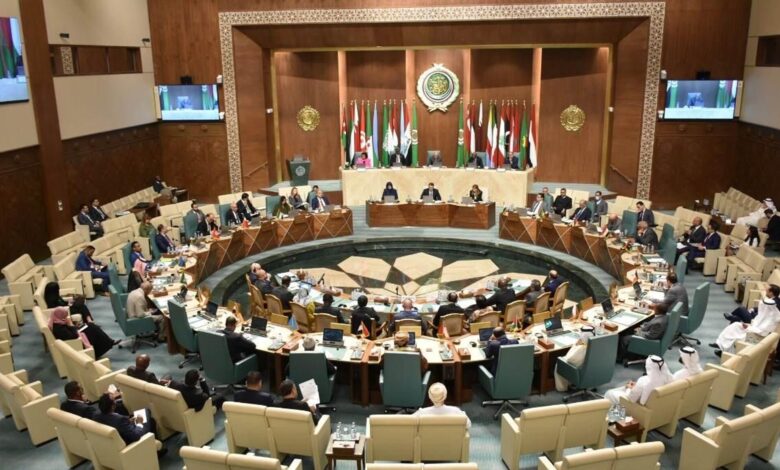 هل ستلغي القمة العربية عقوباتها الاقتصادية على سورية؟