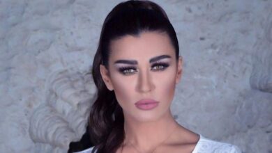 نادين الراسي بفستان جريء شفاف... والجمهور يُهاجمها
