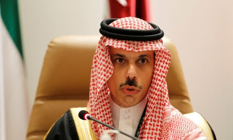 وزير الخارجية السعودي يرد على اعتراض أمريكا على عودة سوريا للجامعة العربية