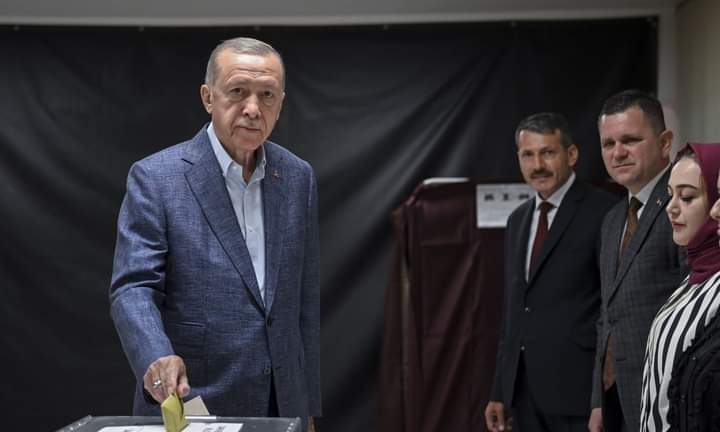 ماذا يعني انتقال الانتخابات التركية إلى جولة ثانية؟