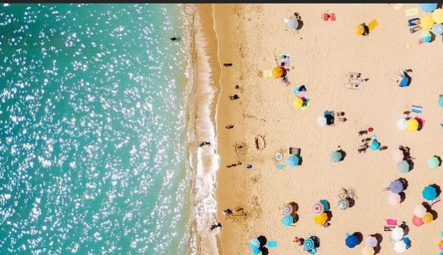 أفضل 10 شواطئ رملية هذا الصيف في أوروبا