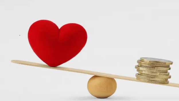 دراسة: هل المال قادر على شراء الحب؟