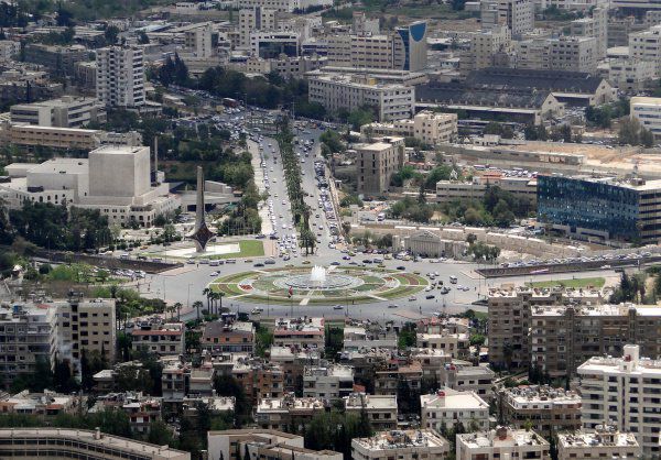 خبير عقاري: المستثمر الأجنبي بحاجة لجو استثماري يبدأ من المطار وصولاً للبنك